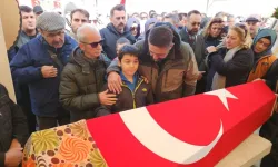 Öğrencisi tarafırdan öldürülen Fatma Nur öğretmen, son yolculuğuna uğurlandı