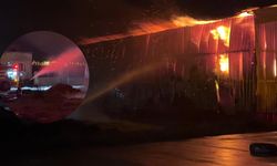 Osmaniye'de fabrikaya yıldırım düştü! İtfaiye müdahale ediyor