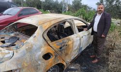 Otomobili kundaklamak isterken kendini yaktı