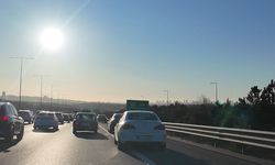 Pes dedirten görüntü: 30 dakikada 60 araç kuralları hiçe saydı