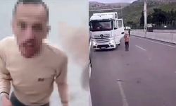 Kazaya sinirlenen tırcı "Aynama vurdun" deyip, meslektaşına demir sopayla saldırdı