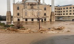 Şanlıurfa'da gök delindi! Balıklıgöl'den gelen görüntüler şoke etti