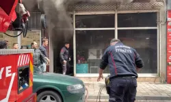 Şarjdaki batarya patladı, iş yerinde yangın çıktı