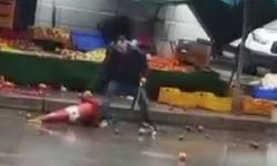 Sinir krizi geçiren manav ortalığı birbirine kattı