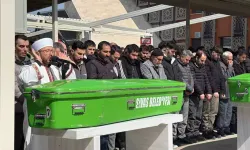 Sivas'ta aile içi kavgada öldürülen baba-oğul defnedildi