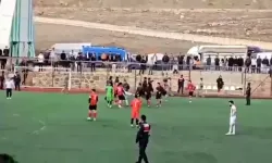 Süper Amatör Lig Maçı Kavga ile Sona Erdi: Saha Karıştı
