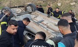 Ticari araç şarampole yuvarlandı, baba ve kızı hayatını kaybetti