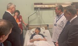 4 Bakan Kahramanmaraş'ta! Yaralı öğrencilere ziyaret