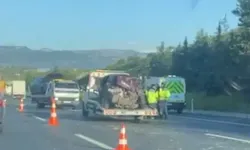 2 otomobil çarpıştı: 1 ölü, 2 yaralı