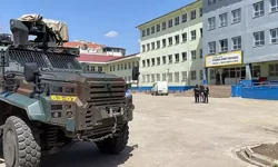 Okulda 16 kişiyi yaralayan saldırgan toprağa verildi, ailesi koruma altına alındı