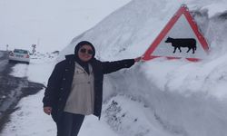 Nisan ayında şaşırtan manzara: Kar kalınlığı tabela boyunu geçti