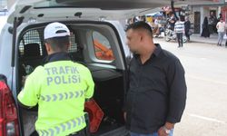 Adana’da hem ceza yedi hem kadın gazeteciyi taciz etti