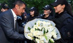 Ankara'da madenci eylemi bitti! 96 milyon TL yattı, işçiler polise çiçekle veda etti