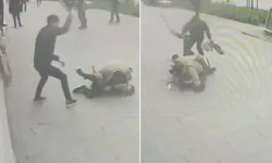 Annesini Darp Eden Kişi Kardeşleri Tarafından Sokakta Dövüldü