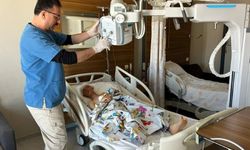 5 yaşındaki kuzeninin öldüğünden habersiz iyileşeceği günü bekliyor