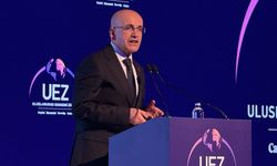 Bakan Şimşek: Vatandaşlarımızın yastık altında 640 milyar doları olduğu tahmin ediliyor