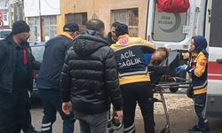 Boşanma aşamasında olduğu eşini dört yerinden bıçaklayıp eve kilitledi