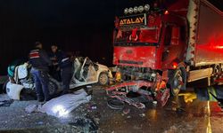 Burdur'da Anneyi Çocuklarından Ayıran Feci Kaza: 1 Kişi Öldü, 4 Yaralı