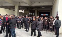 Kahramanmaraş'ta morg önünde acı bekleyiş! Cenazeler inceleniyor