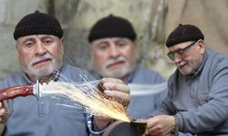 Kahramanmaraşlı Cemil Usta'dan 67 yıllık bıçak mesaisi!