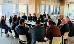 CHP Adana Milletvekili Şevkin Kahramanmaraşlı ailelerin yanında