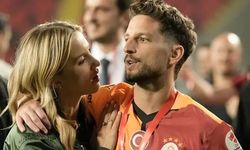 Efsane geri dönüyor! Mertens İstanbul yolculuğuna başladı