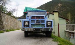 Evinin önünde odunluk olarak kullandığı kamyonu İstanbul’da ceza yedi