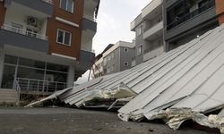 Hatay’da Şiddetli Rüzgar Ortalığı Savaş Alanına Çevirdi