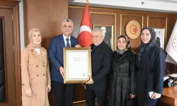 İstanbul’da örnek davranış! Ücret almayan esnafa Bakan Bolat’tan ödül