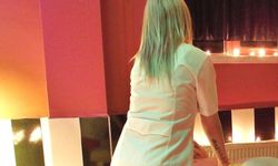 Kadın, Erkeğe Masaj Yaptığı Görüntüleri Sosyal Medyada Paylaştı