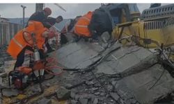 Kahramanmaraş'ta Arasa Otoparkı Yıkımında Kepçe Operatörü Enkaz Altında Kaldı