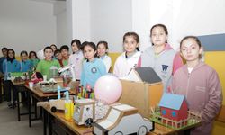 Kahramanmaraş’ta öğrenciler kendi oyuncaklarını yaptı