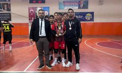 Kahramanmaraş’ta voleybol heyecanı! Genç B müsabakaları tamamlandı