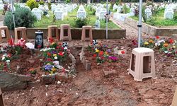 Kahramanmaraş’ta Hayatını Kaybeden Çocukların Mezarlarında Yürek Yakan Notlar