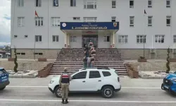 Kendilerini polis ve savcı olarak tanıtıp 2 milyon lira dolandıran şüpheliler yakalandı