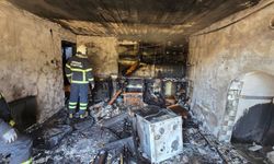 Komşusunun evindeki yangına müdahale etmek isteyen kadın, 5 gün sonra hastanede öldü