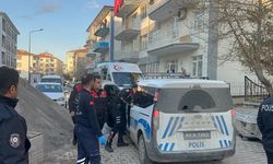 Malatya'da bıçaklı kavga! Baba ve oğul yaralandı