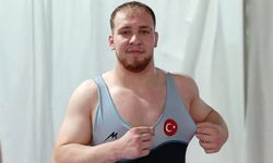Milli güreşçi Hakan Büyükçıngıl'dan bronz madalya geldi