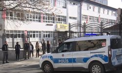 Okul önlerinde 2'şer polis görevlendirildi! Saldırıların ardından yeni önlemler