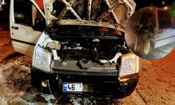 Onikişubat'ta araç yangını! Alevler bulvarı sardı