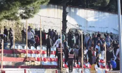 Play-Off Maçı Sonrası Ortalık Karıştı: Taraftarlar Birbirine Girdi