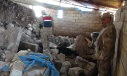 Sağanak yağış sonrası ahır çöktü, 138 hayvandan 40’ı öldü