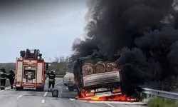 Samsun’da Seyir Halindeki Kamyon Alev Aldı