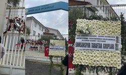 Samsunspor Taraftar Grupları, Ayser Çalık Ortaokulu’na çelenk bıraktı