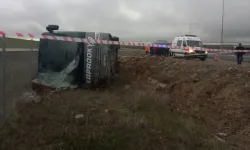 Tur Otobüsü Şarampole Devrildi: 20 Yaralı