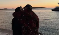 Yıldız Futbolcu, 17 Yaş Büyük Kadınla Aşk Yaşıyor