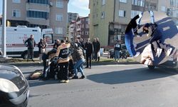 Zonguldak'da otomobil üniversite öğrencisine çarptı