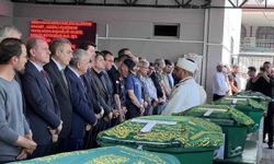 Mersin'deki saldırıda yaşamını yitirenler için cenaze namazı kılındı