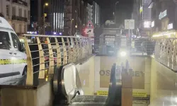Metro raylarına düşen 22 yaşındaki adam hayatını kaybetti!