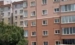 Eşini bıçaklayan koca karakola teslim oldu